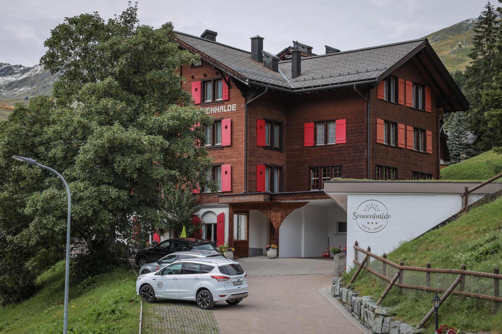 Hotel Sonnenhalde, Arosa Exterior photo